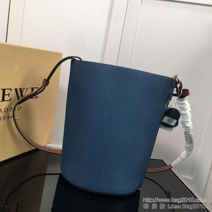 LOEWE羅意威 原單五金 最新geta水桶包 簡單時尚 百搭肩背包 3040  jdl1129